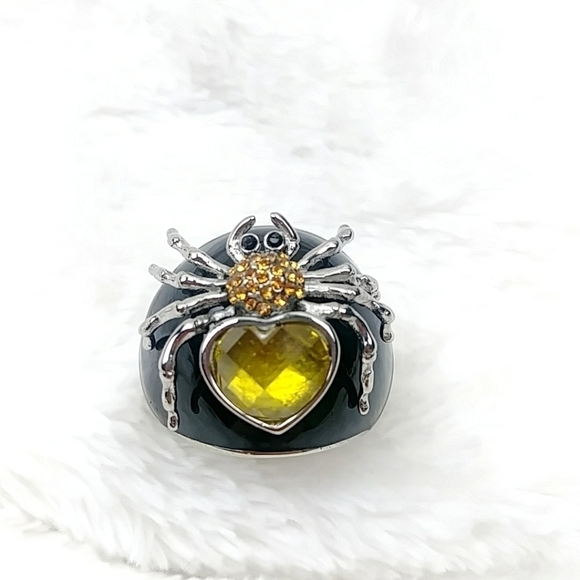 Women's Gothic Witchy Spider Ring Hypoallergenic Stainless Steel - Picture 4 of 13